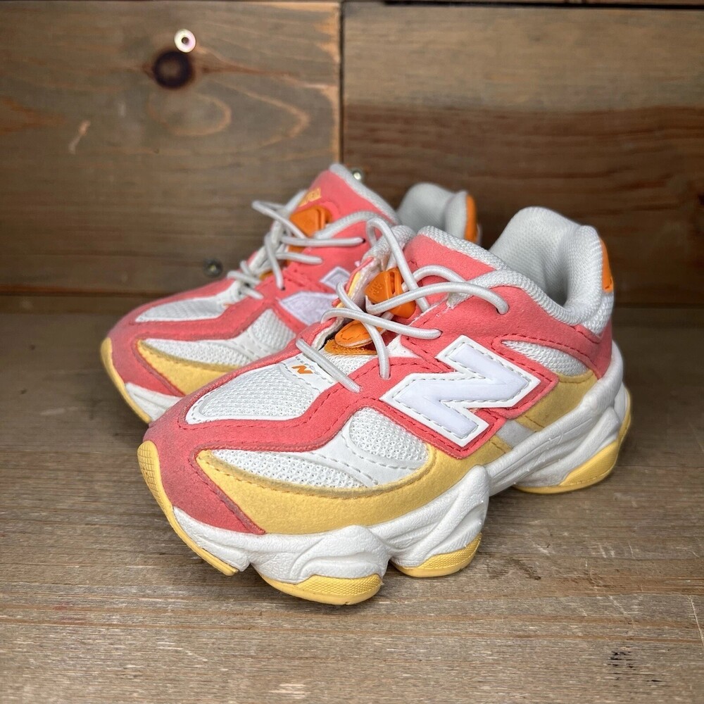 New Balance Kids' 9060 Running Shoes,clementine/true red 7 Toddler